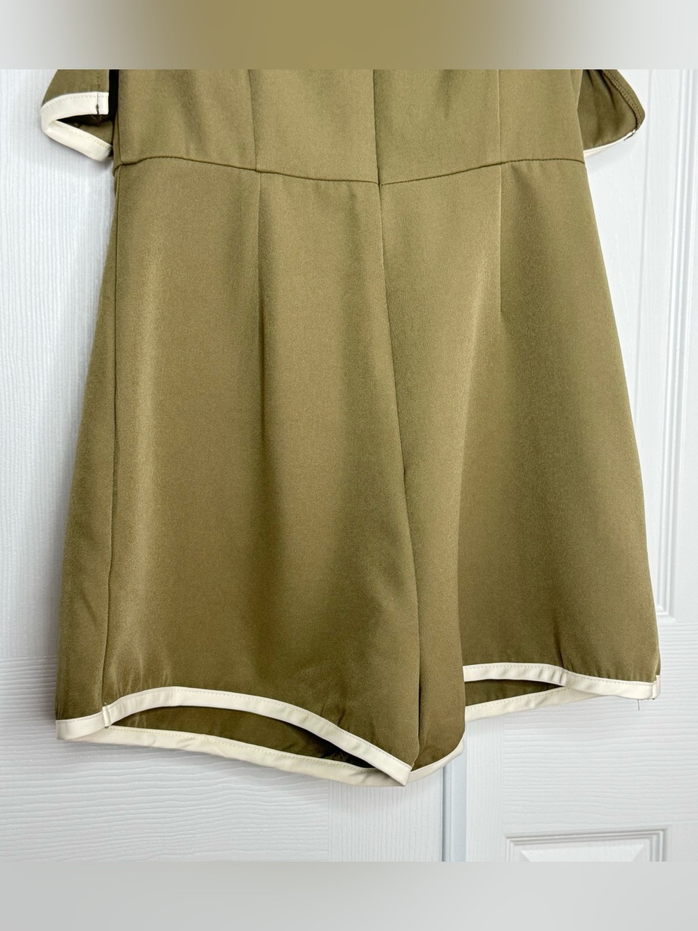 Idem Ditto Contrast Binding Ruffle Ruched Tube Romper - Picture 6 of 13